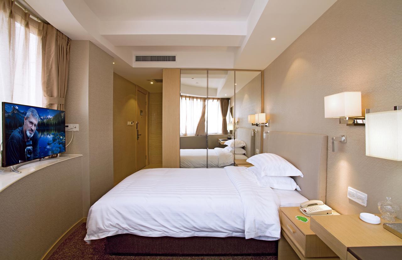 New Dynasty Hotel Kajfeng Kültér fotó
