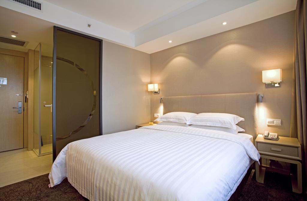 New Dynasty Hotel Kajfeng Kültér fotó