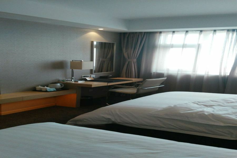 New Dynasty Hotel Kajfeng Kültér fotó
